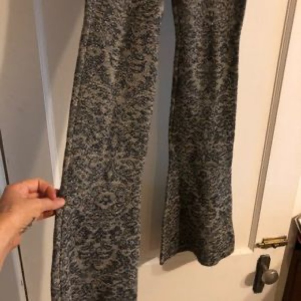 Free people flared paisley stretch pants - S